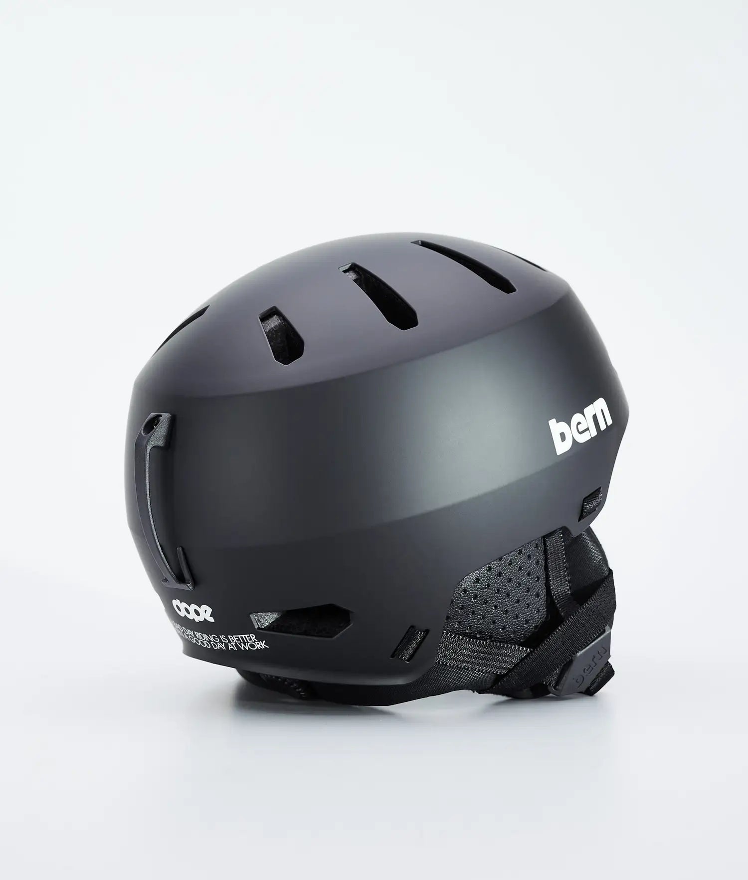 Macon 2.0 Skidhjälm Classic Matte Black w/ Black